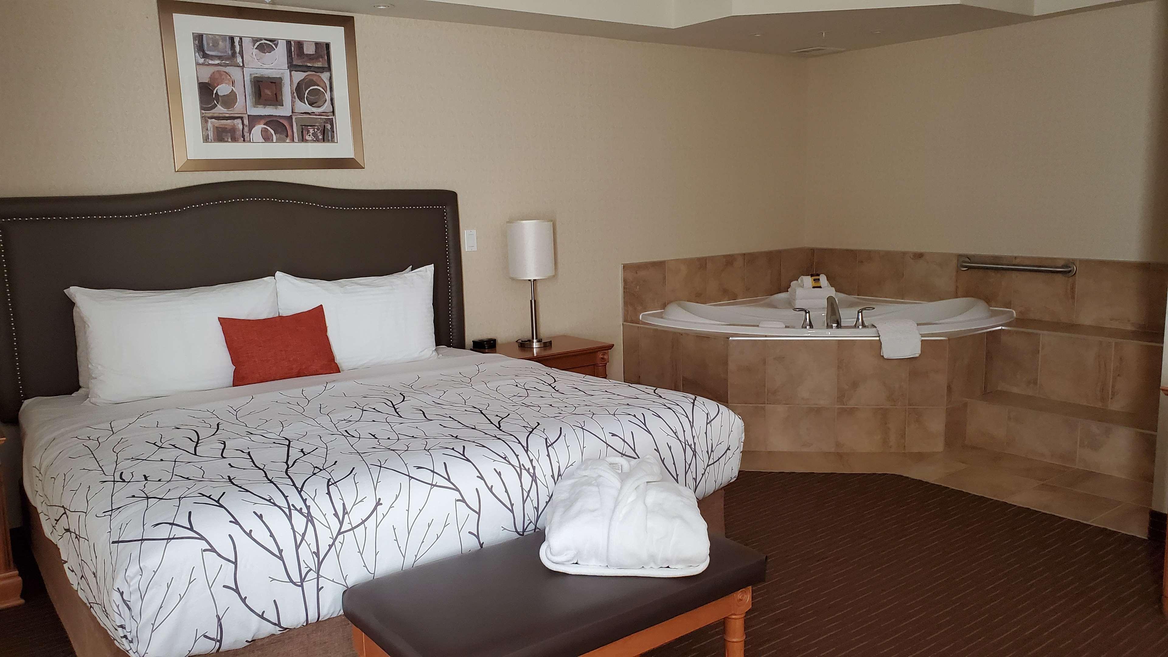 Best Western Plus Waterloo Bagian luar foto