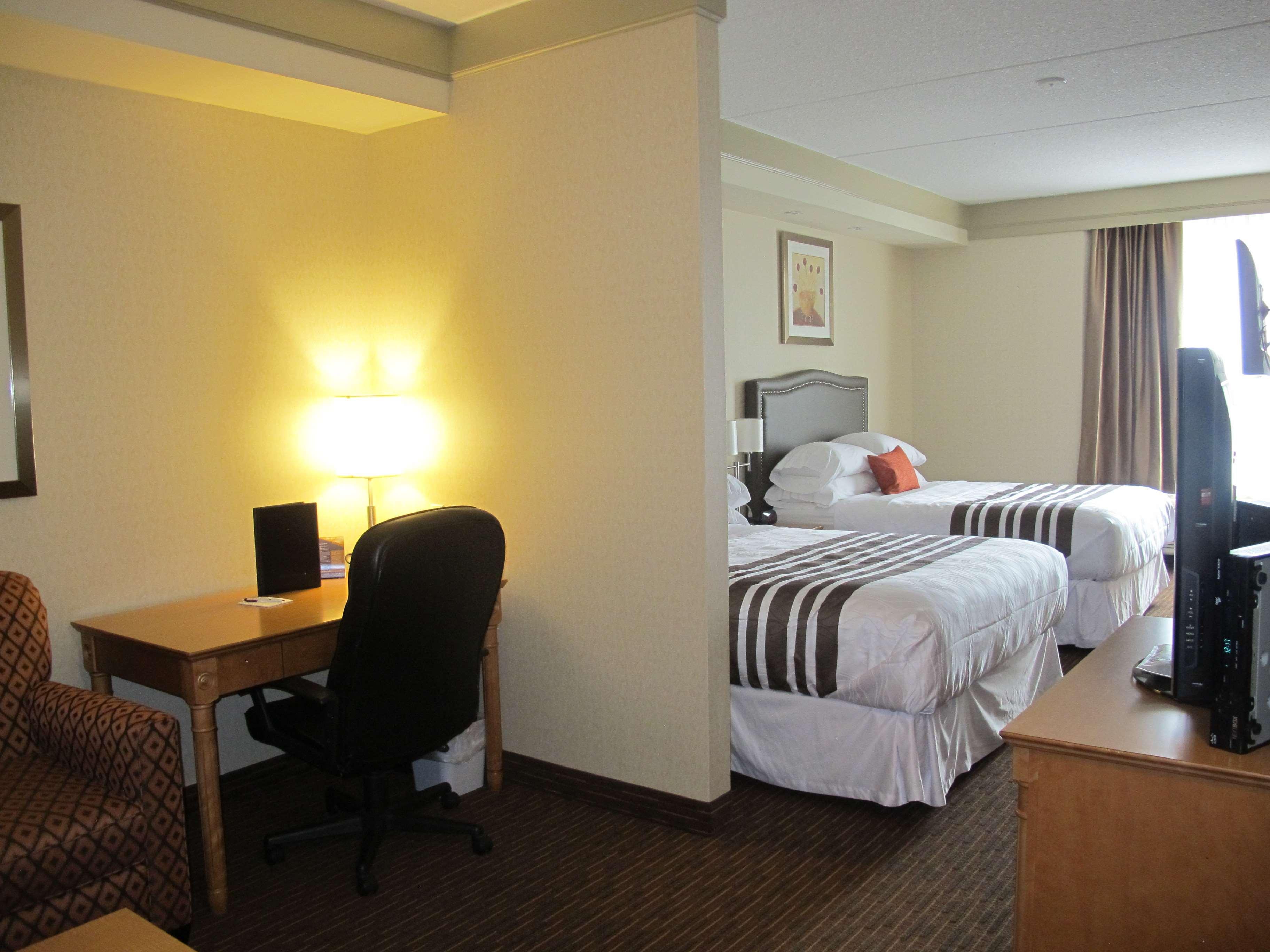 Best Western Plus Waterloo Bagian luar foto
