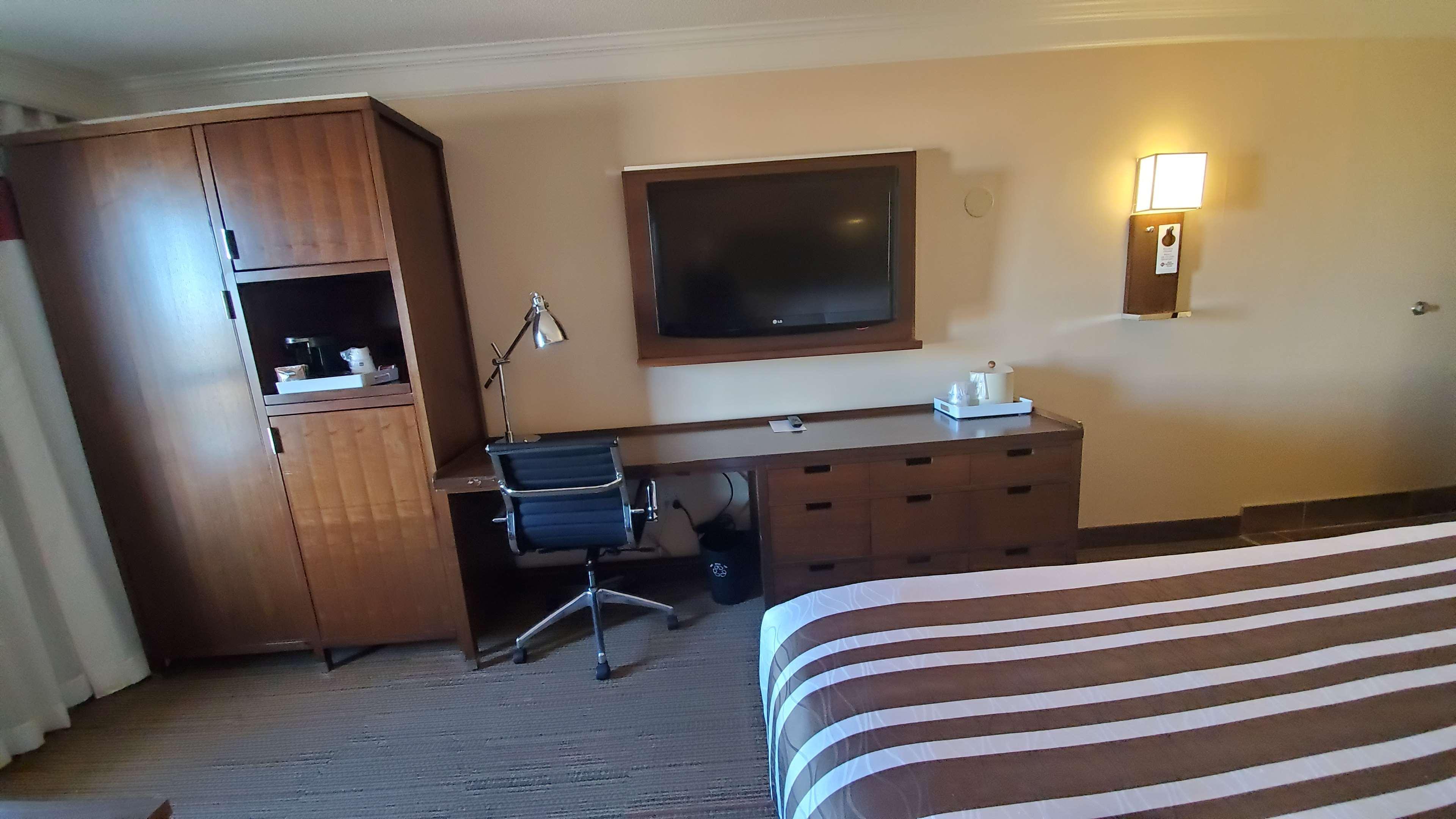 Best Western Plus Waterloo Bagian luar foto