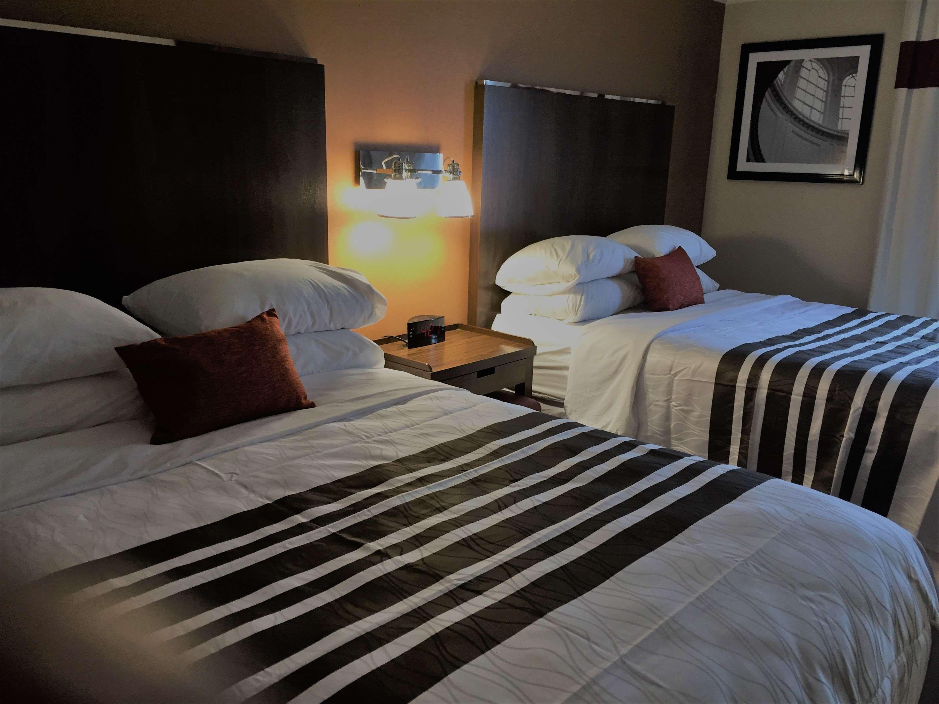 Best Western Plus Waterloo Bagian luar foto