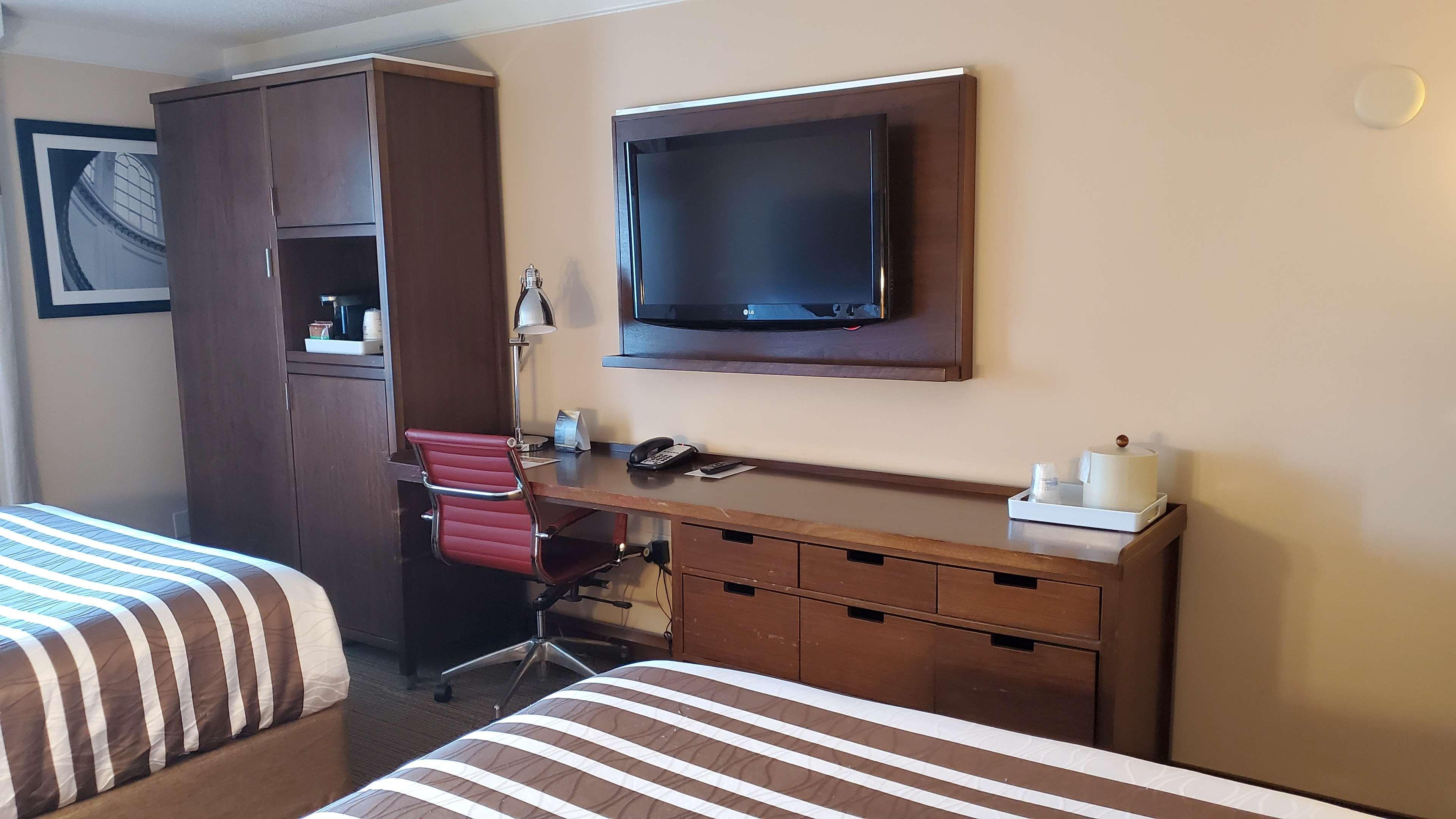 Best Western Plus Waterloo Bagian luar foto