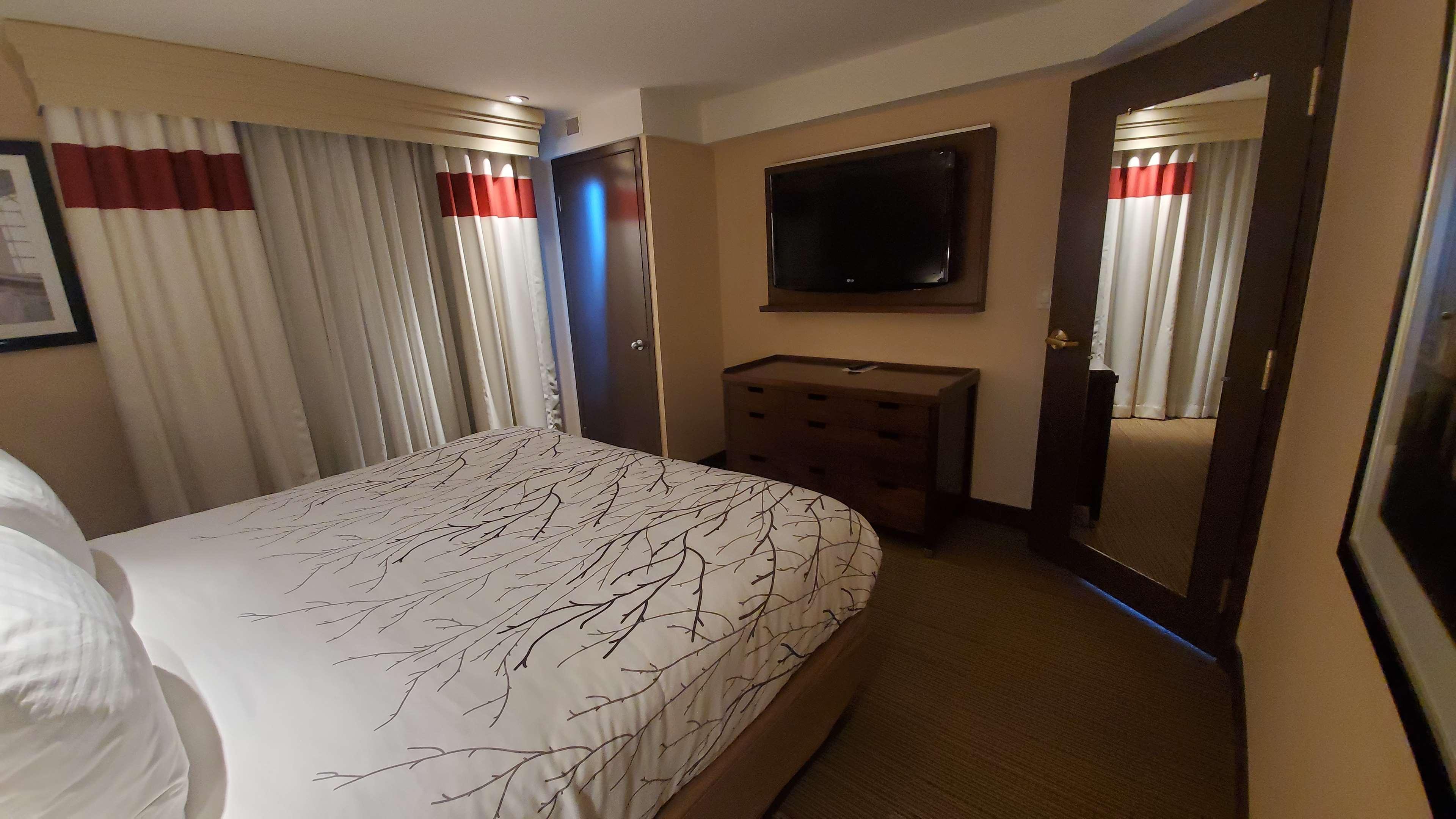 Best Western Plus Waterloo Bagian luar foto