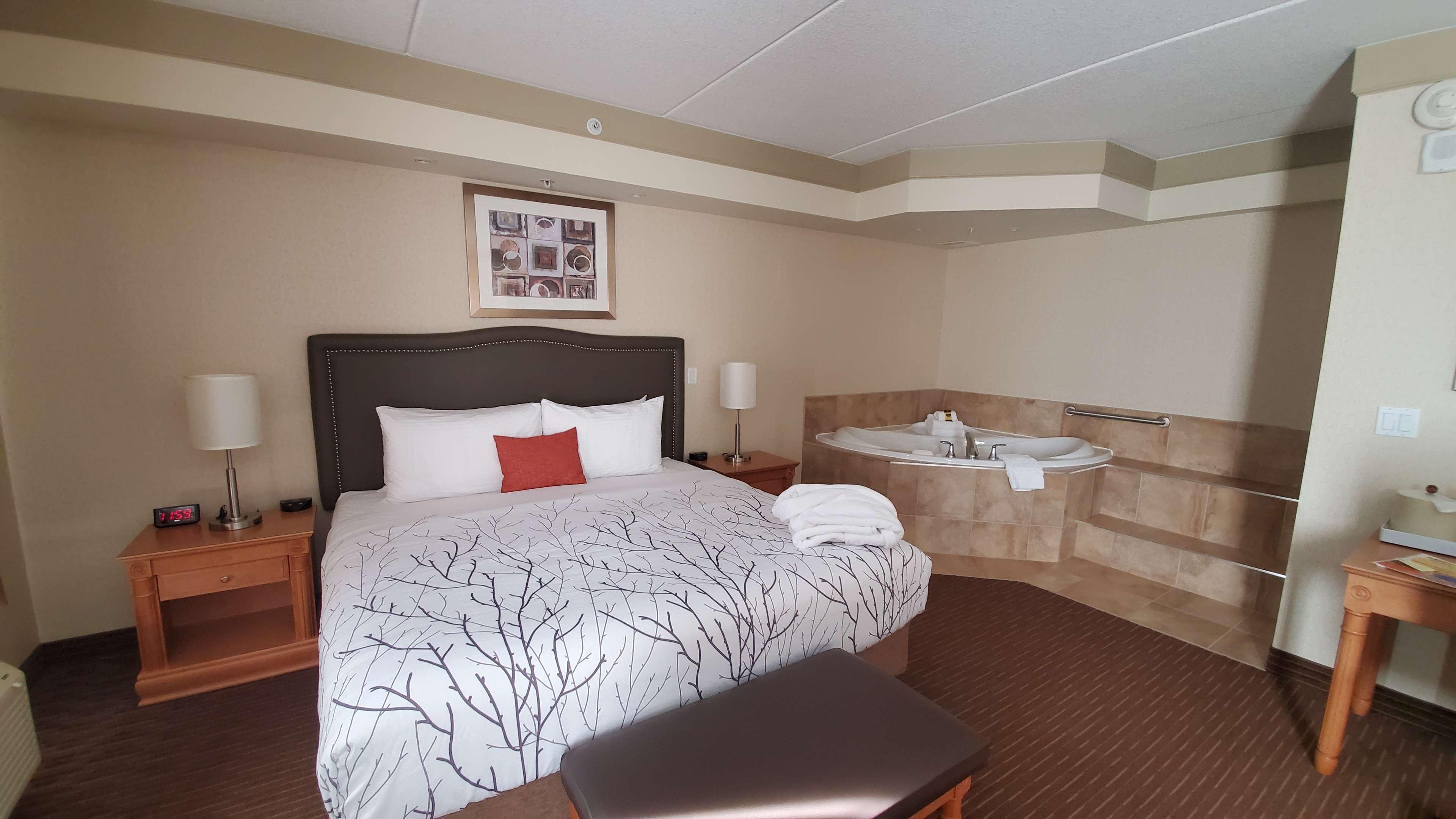 Best Western Plus Waterloo Bagian luar foto