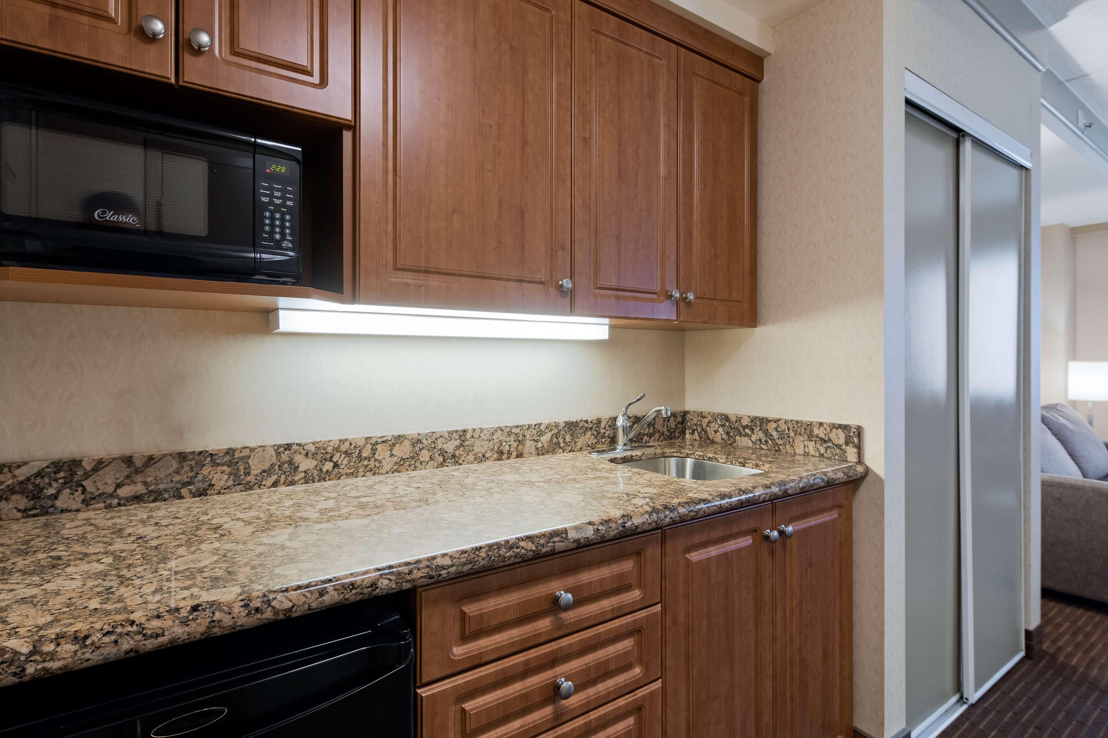 Best Western Plus Waterloo Bagian luar foto