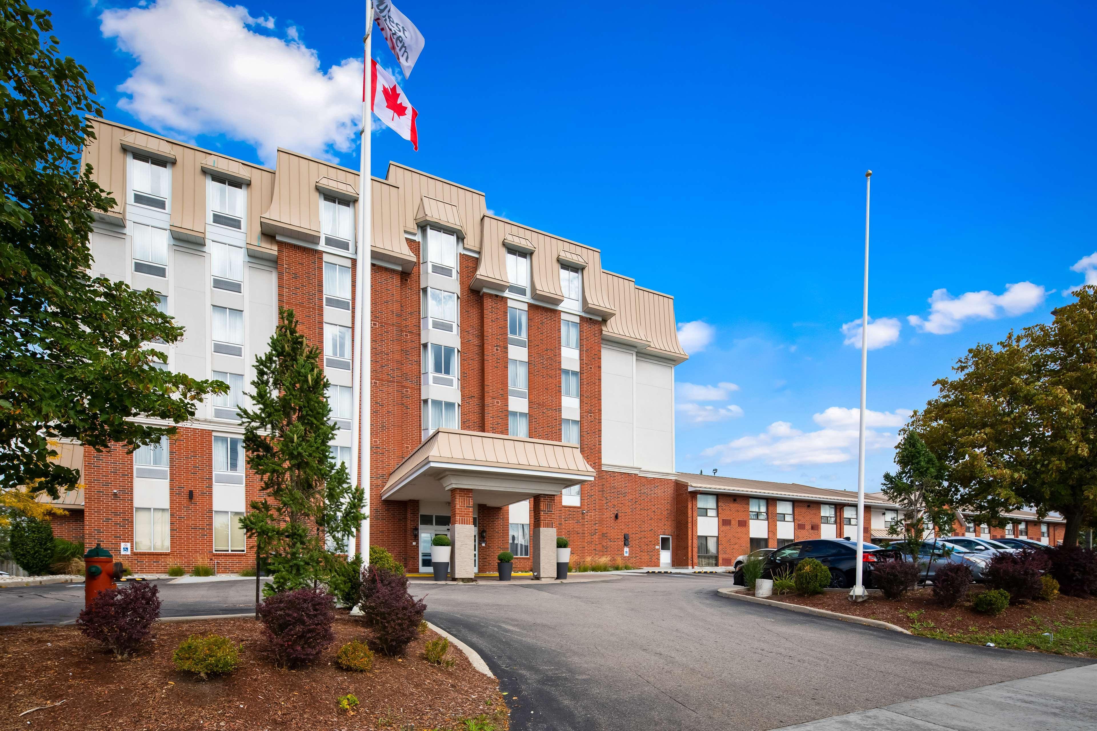 Best Western Plus Waterloo Bagian luar foto