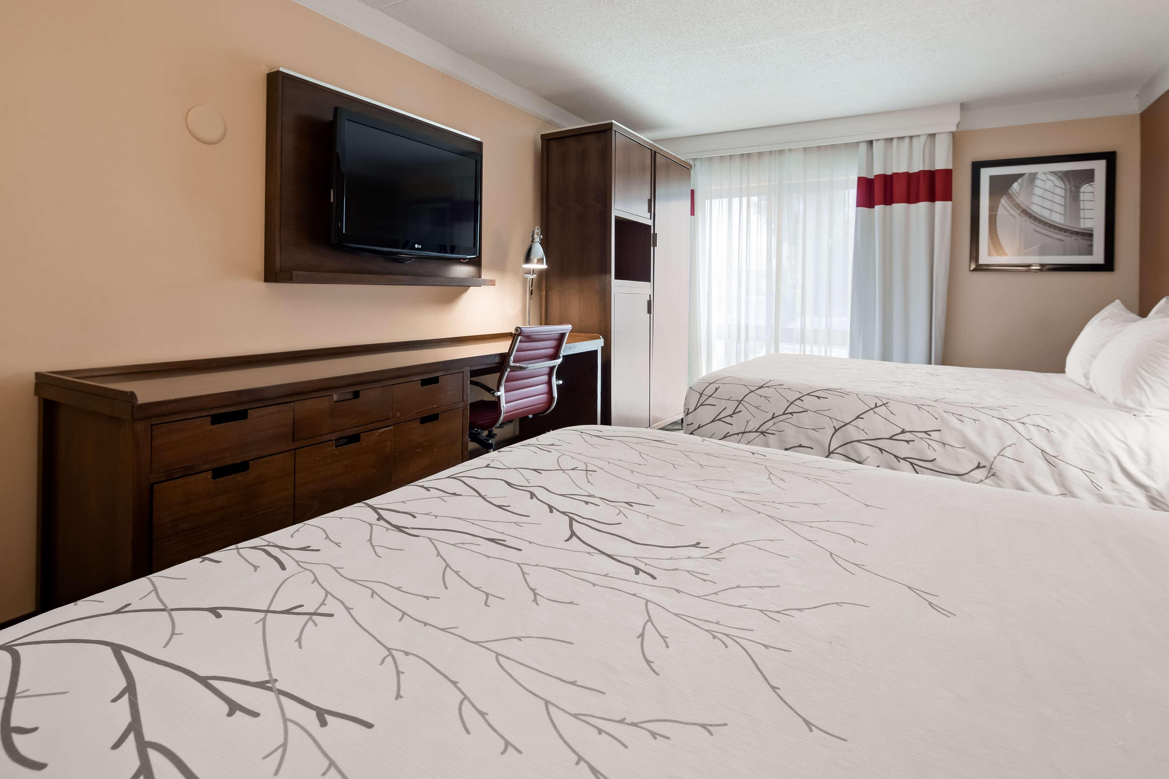 Best Western Plus Waterloo Bagian luar foto